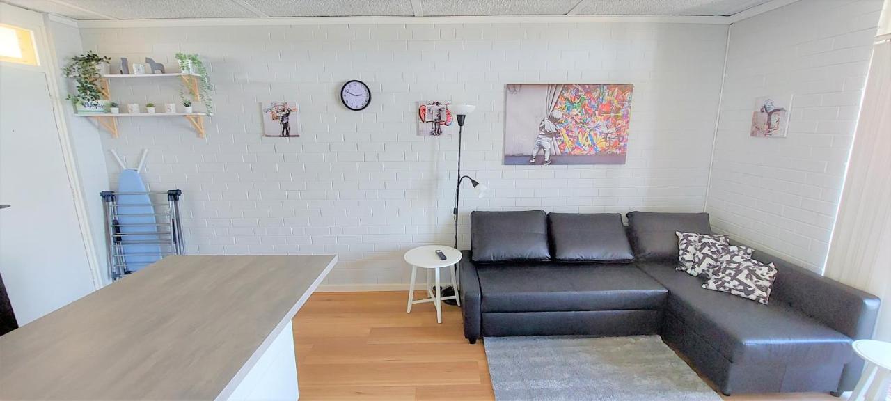 Sky High On Arundel - Central Fremantle Apartment Экстерьер фото